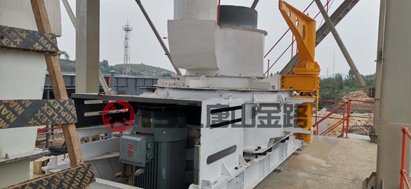 錘破、對輥破、立軸沖擊破三種制砂設(shè)備優(yōu)劣對比