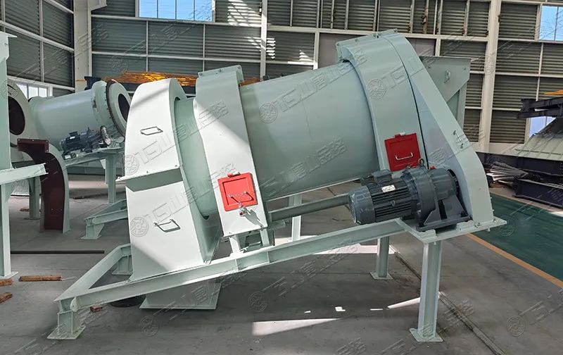 機制砂防離析、防揚塵，有經(jīng)驗的砂廠都在用加濕拌和機
